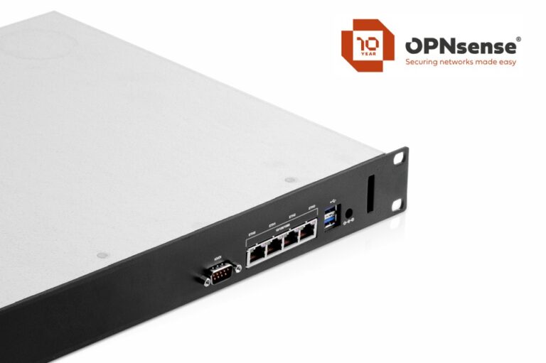 Network security in rack format: The PC Engines APU4D4 with OPNsense in a 19-inch housing